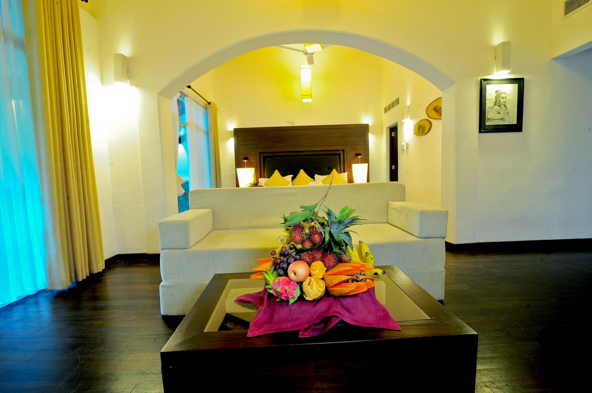 Grand Udawalawe Safari Resort Exterior photo