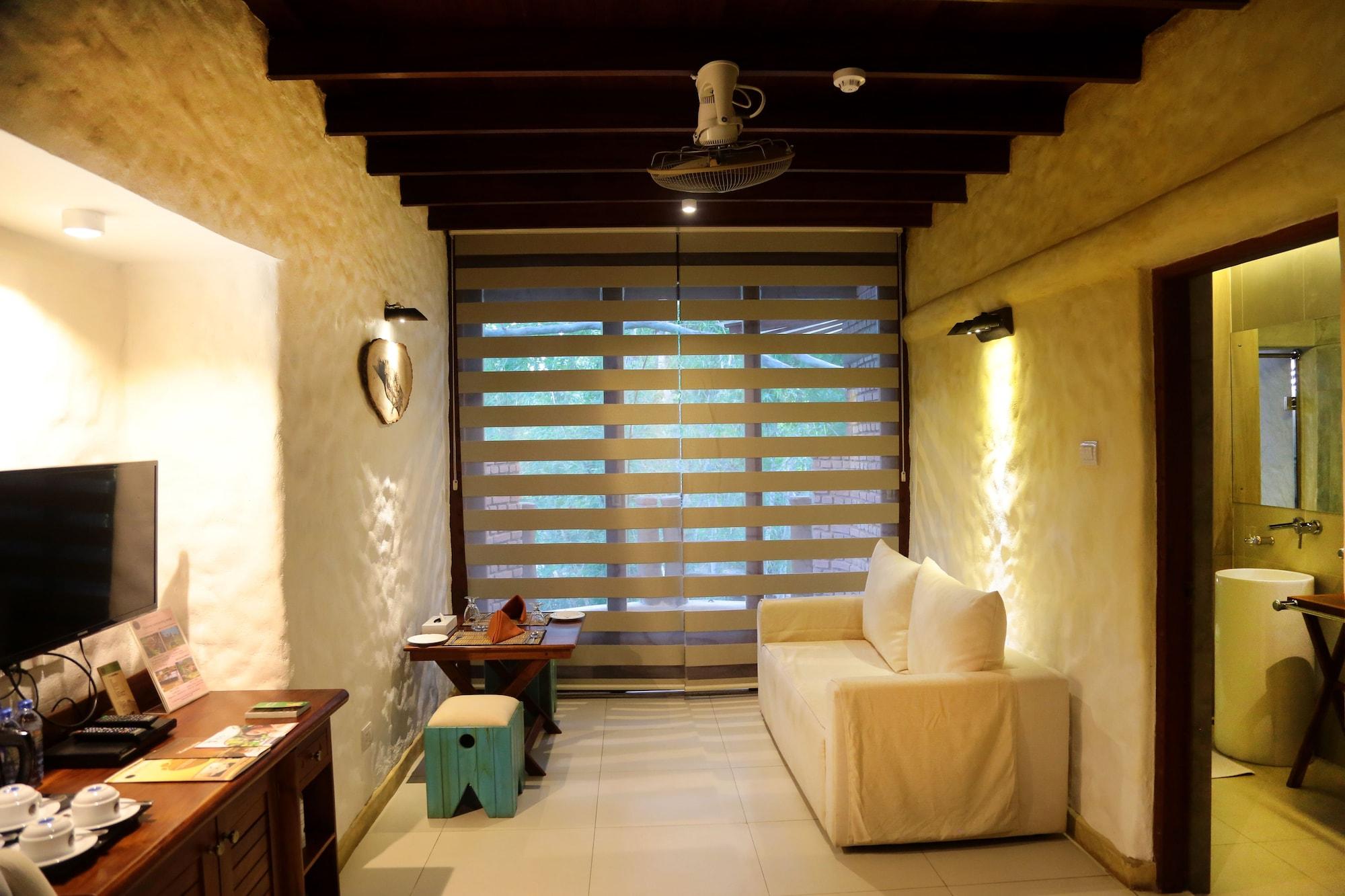 Grand Udawalawe Safari Resort Exterior photo
