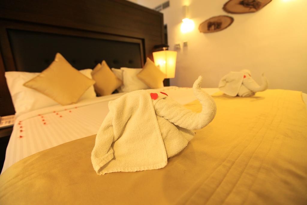 Grand Udawalawe Safari Resort Exterior photo