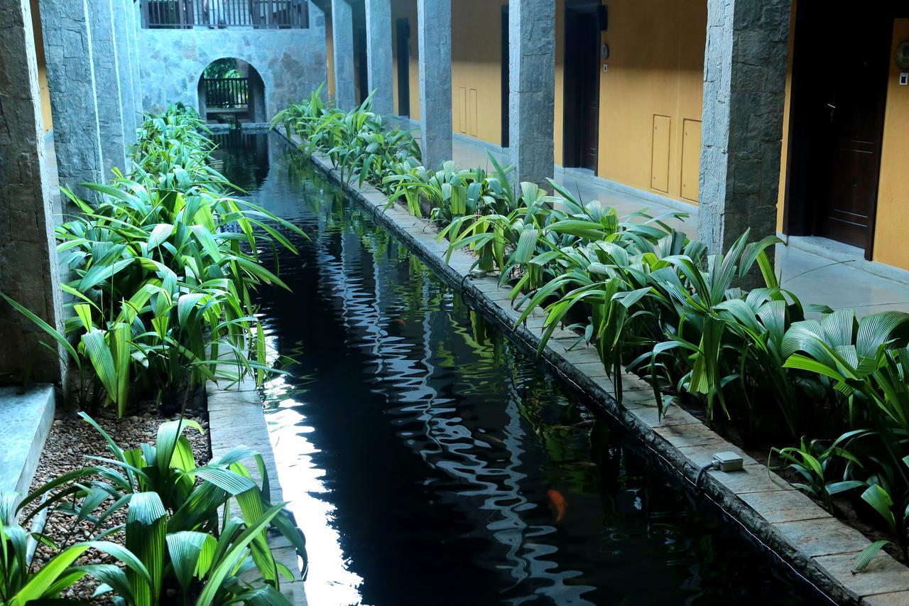 Grand Udawalawe Safari Resort Exterior photo